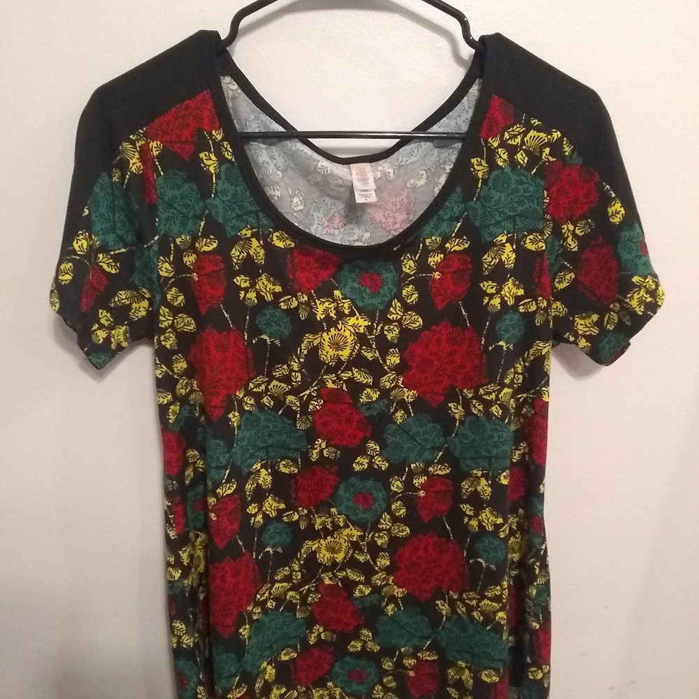 Lularoe top